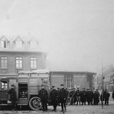 Poste mobile avec antennes, Calais 1916.